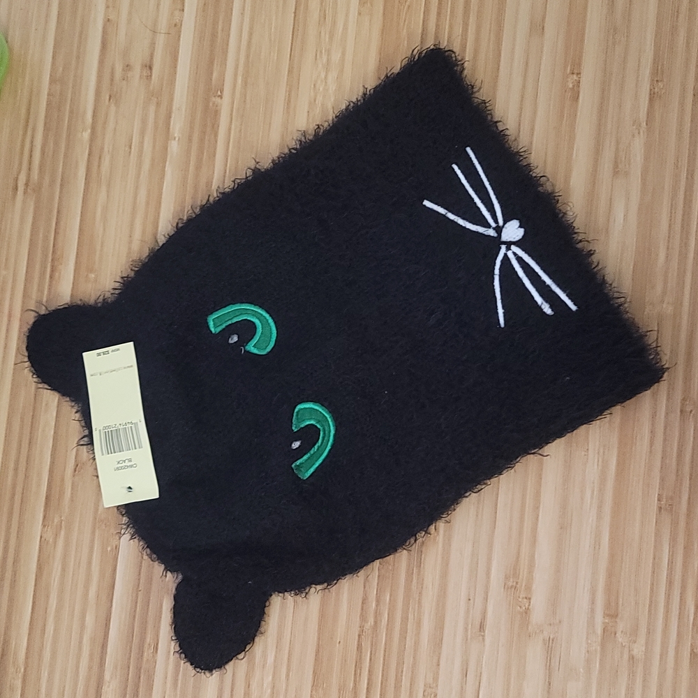Cat Beanie - Picture 3 of 6